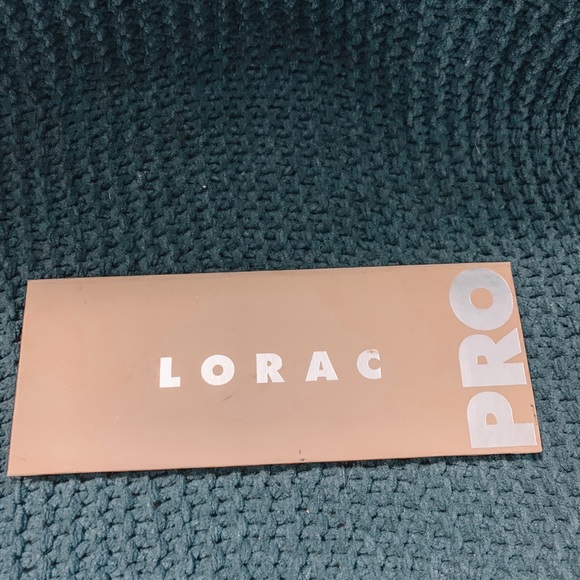 Lorac Pro Eyeshadow Palette. - Picture 1 of 4